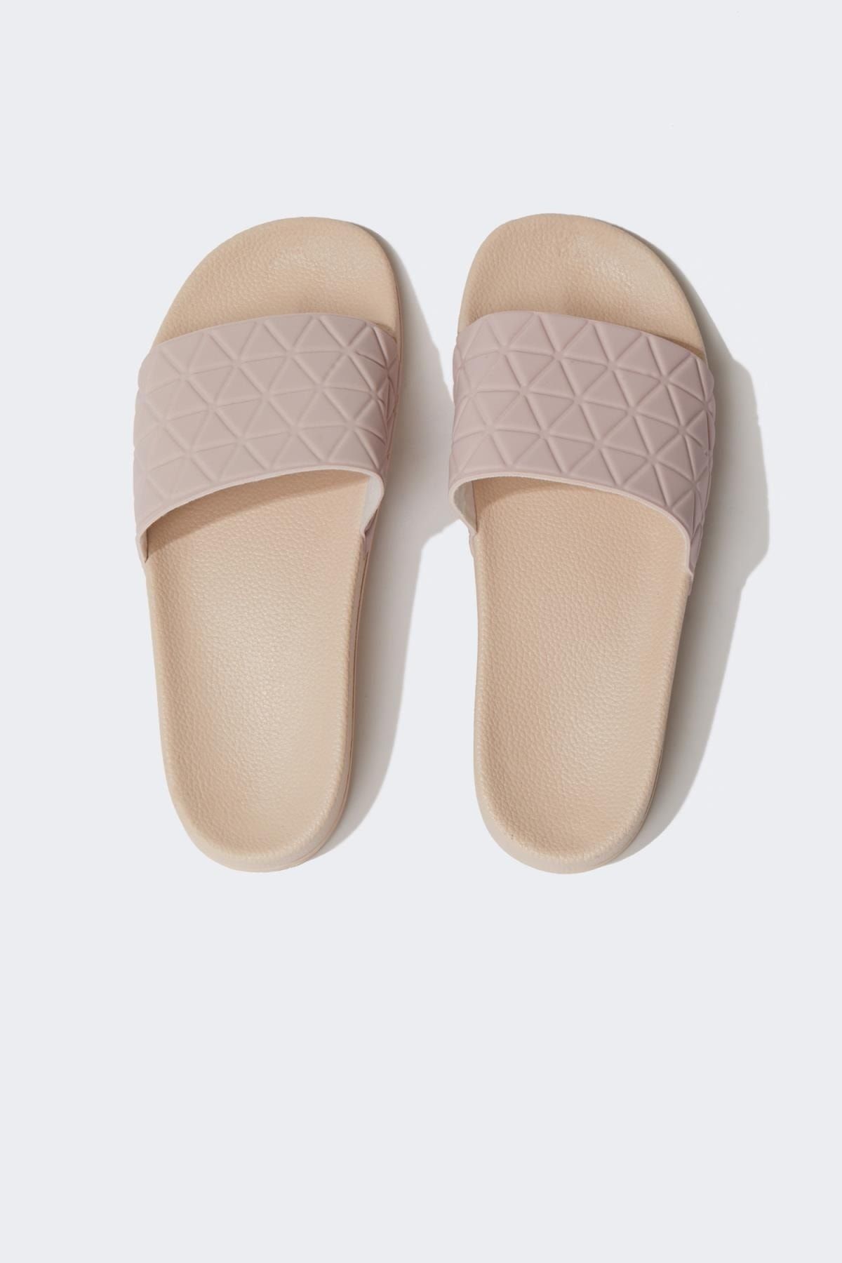 DeFacto Pantolette Rosa Flacher Absatz