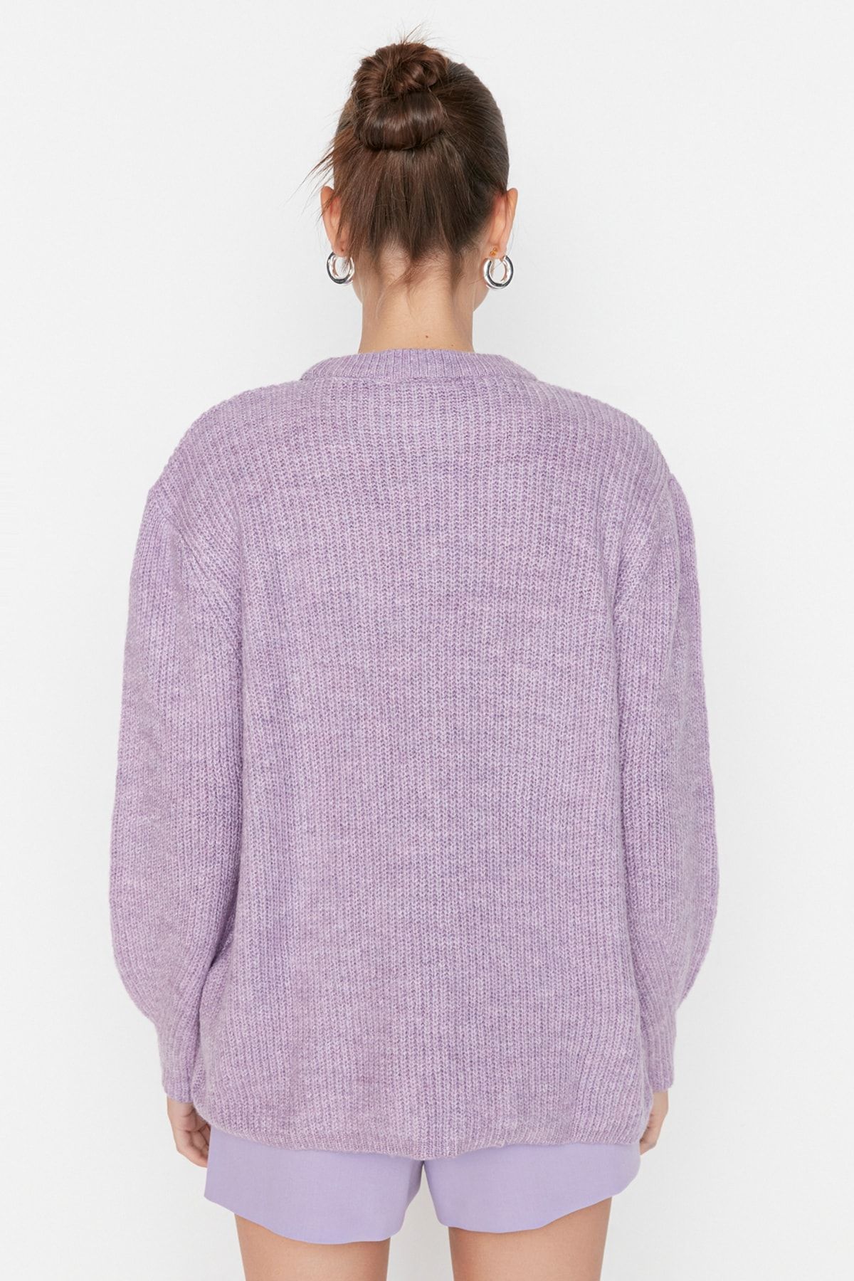 Trendyol Collection-Lilafarbener Basic-Strickpullover mit weicher Textur und weiter Passform TWOAW20FV0142 5