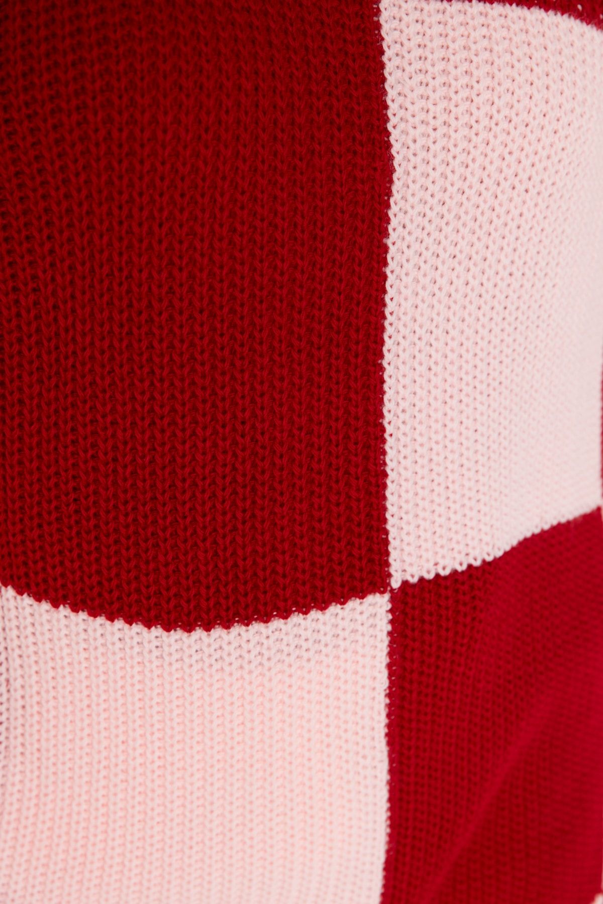 Trendyol Modest-Red Pink Checkerboard Patterned Crew Neck Knitwear Sweater TCTAW23KZ00004 3