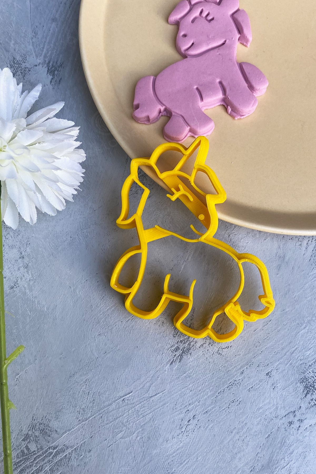Standing Unicorn Cookie Mold