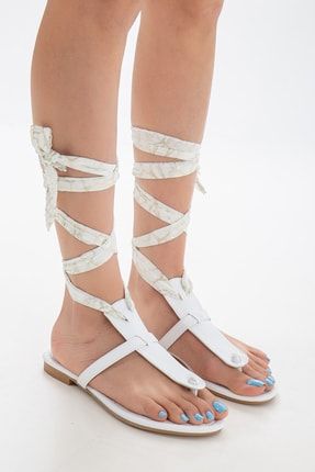 Beyaz Bilekten Uzun Bağlı Kısa Topuklu Sandalet AY K274