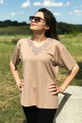 Kadın Kısa Kollu Terletmez Pamuklu Taş Ve Nakış Detaylı V Yakalı Üst Kalite Penye Bluz 1004