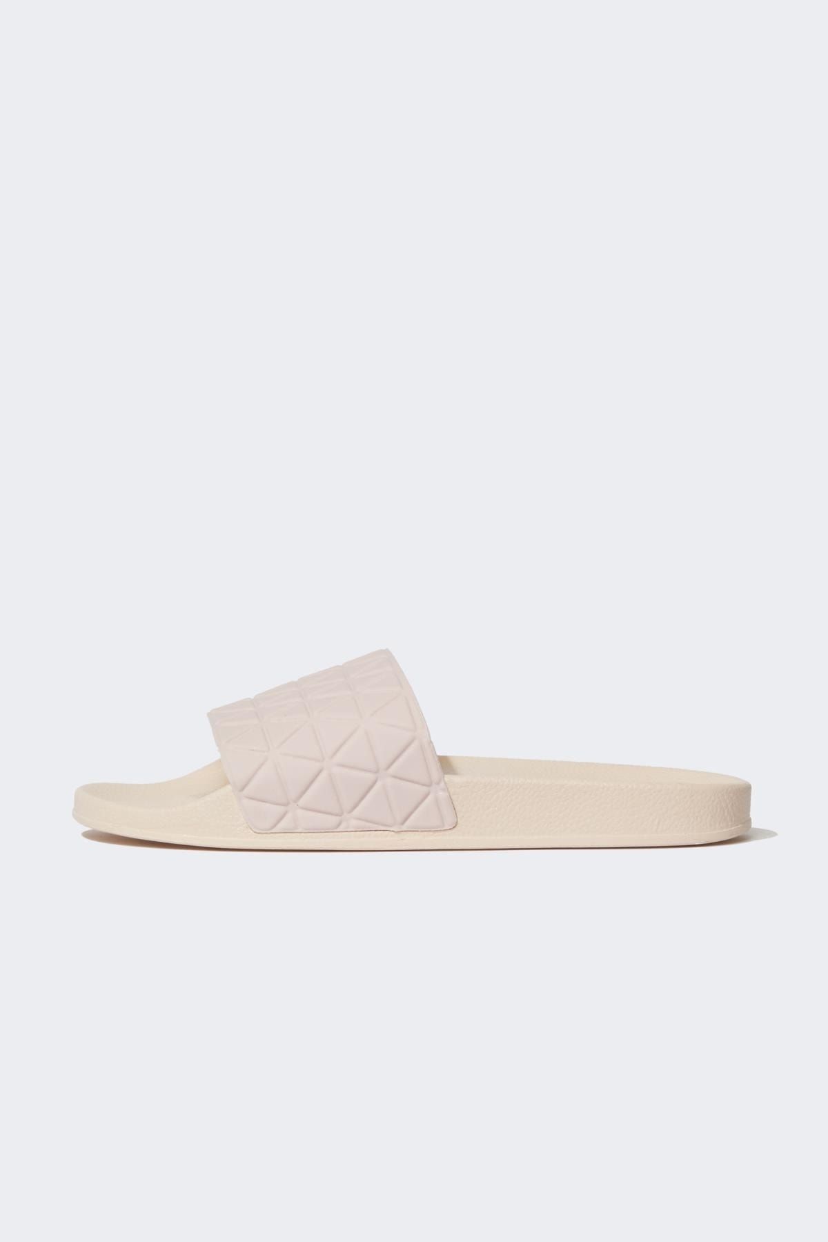 DeFacto Pantolette Rosa Flacher Absatz
