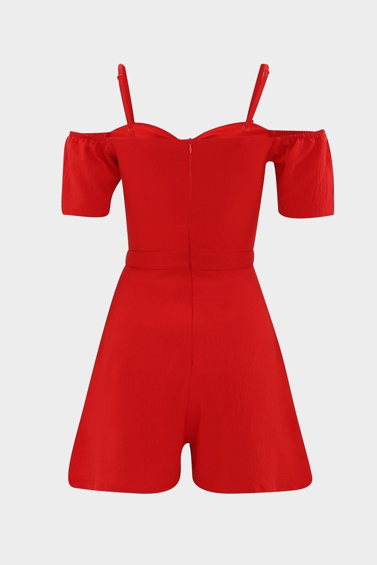 Açelya Okcu-Cut Out Collar Detailed Shorts Jumpsuit 2