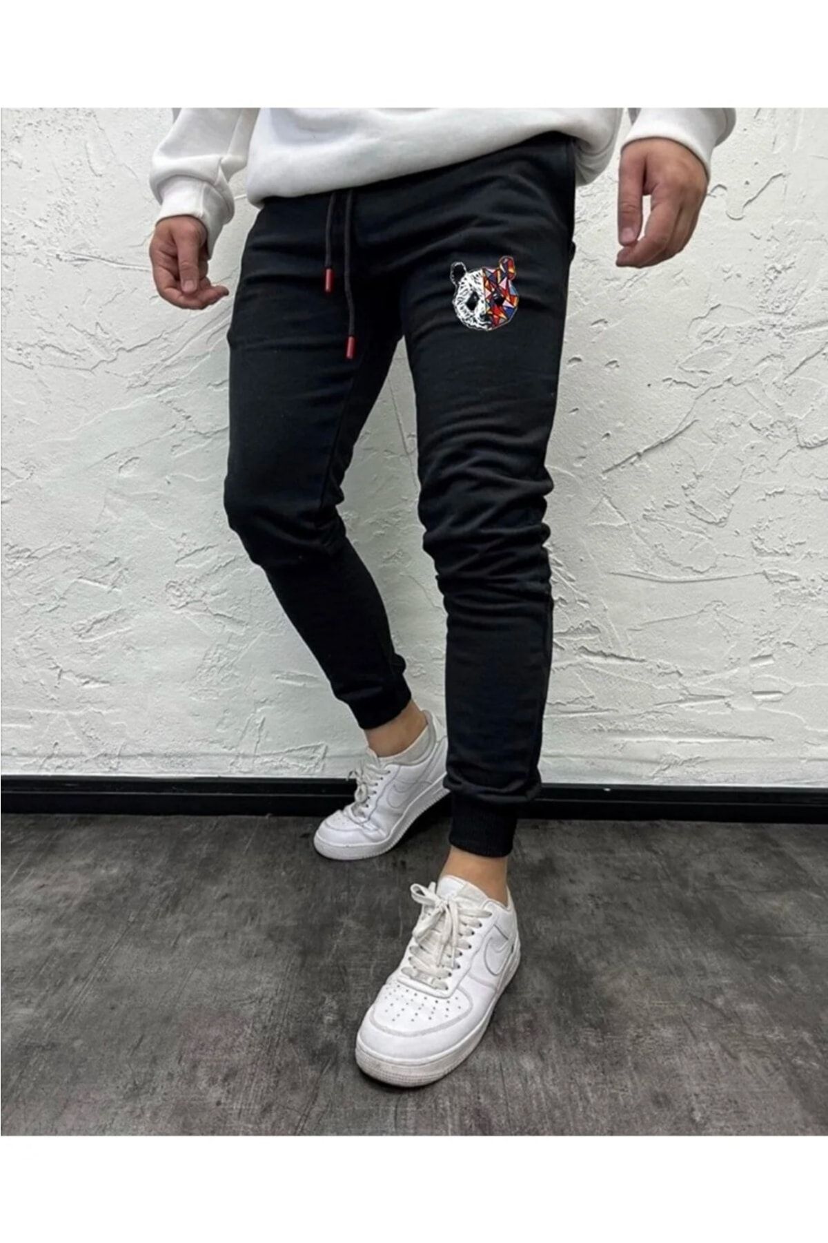 Sweatpants clearance and converse