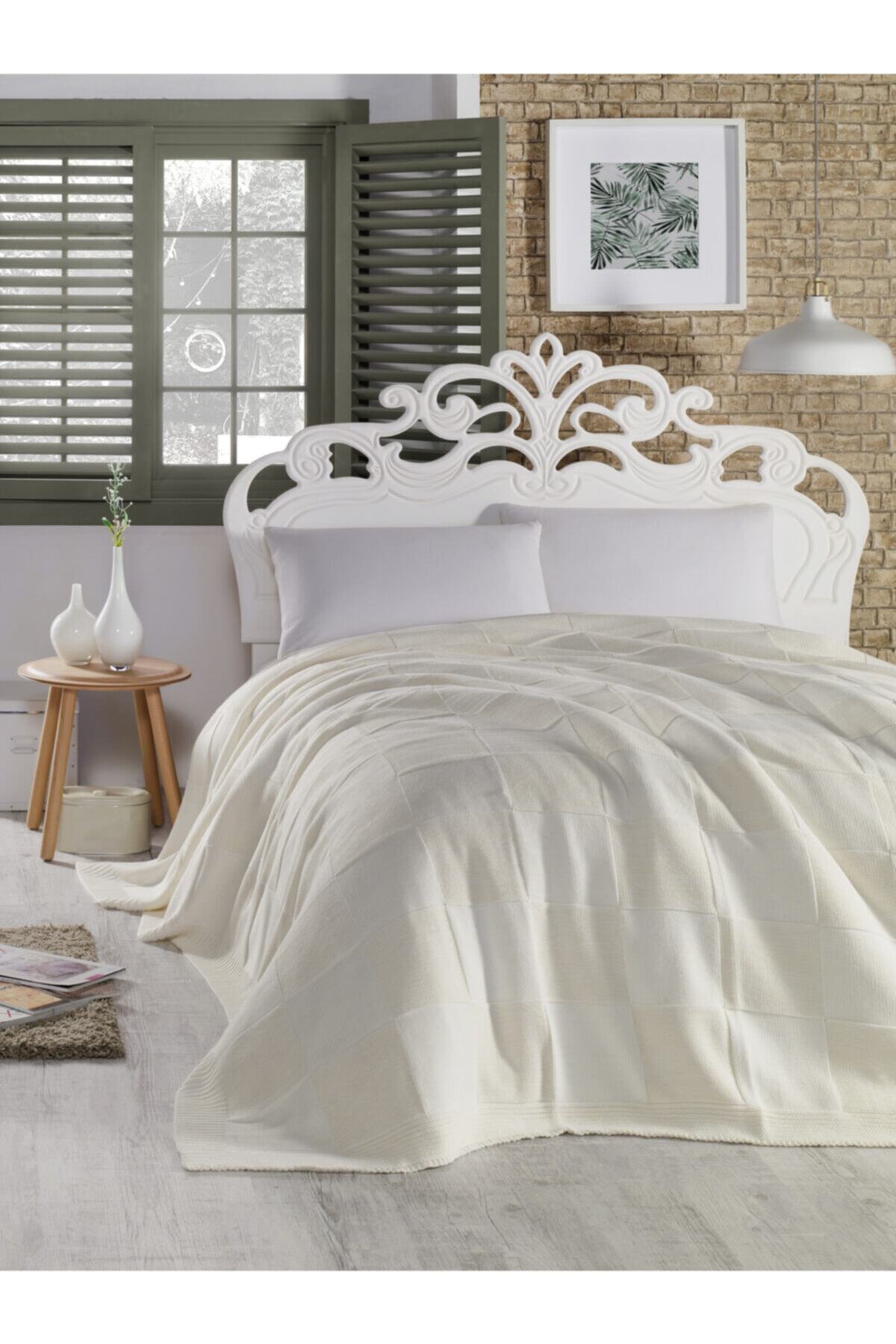 Betires Home-Knitted Double Blanket Ecru 1
