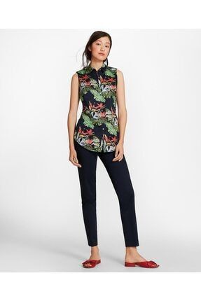 Kadın Lacivert Tropikal Desenli Kolsuz Gömlek 1-00100128