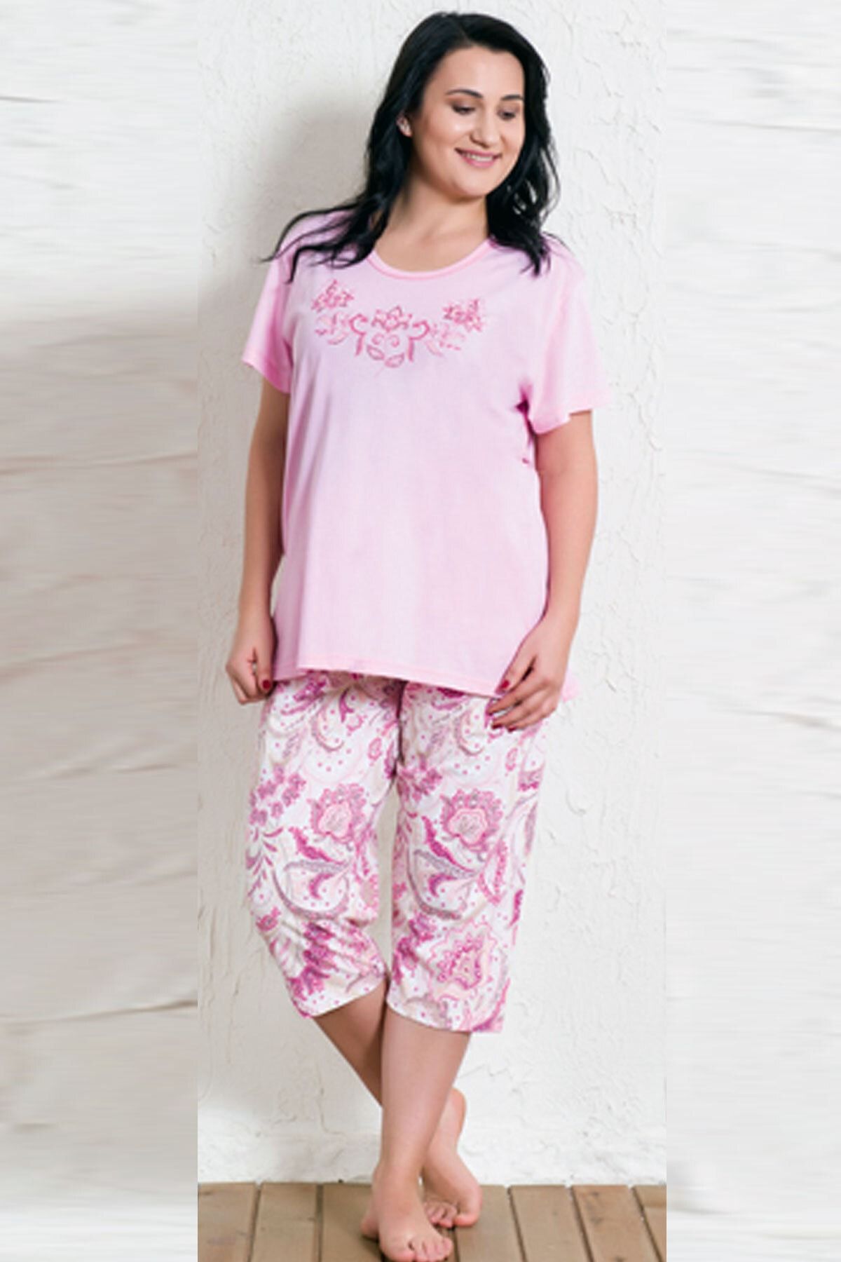 Capri suit hot sale