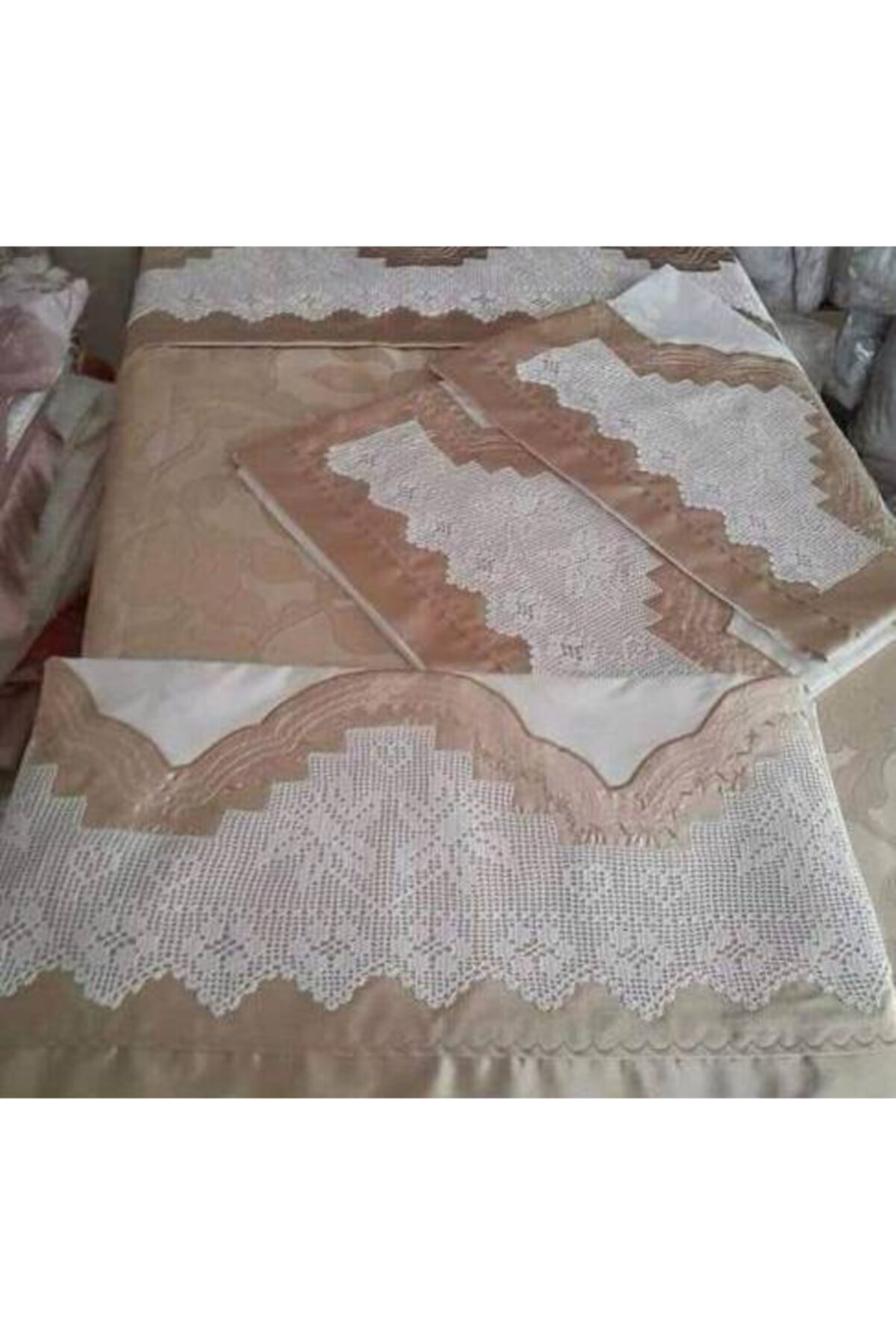 El Işi Dantel Şönil Pike Takımı - Cappichino