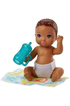 Bebek Bakıcısı Serisi Minik Bebek - Koyu Kahverengi Saçlı, Mavi Biberonlu FHY79-FHY76