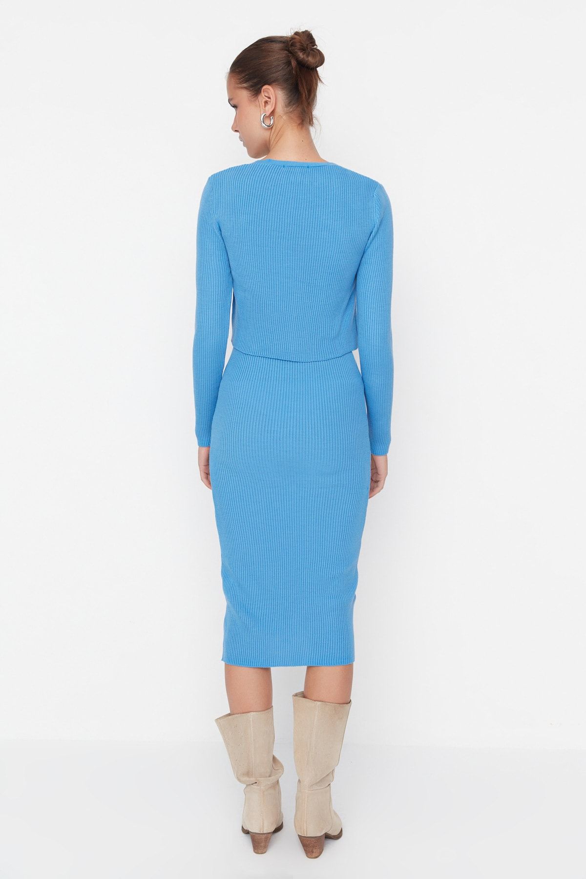 Trendyol Collection-Blaues Set aus mittellangem Strickcardigan und Kleid - TWOSS21EL0208 5