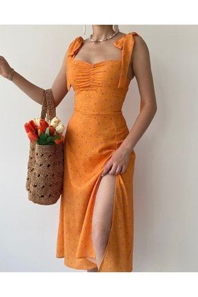 Çiçek Desenli Askıları Bağlamalı Yırtmaçlı Midi Elbise AT3348