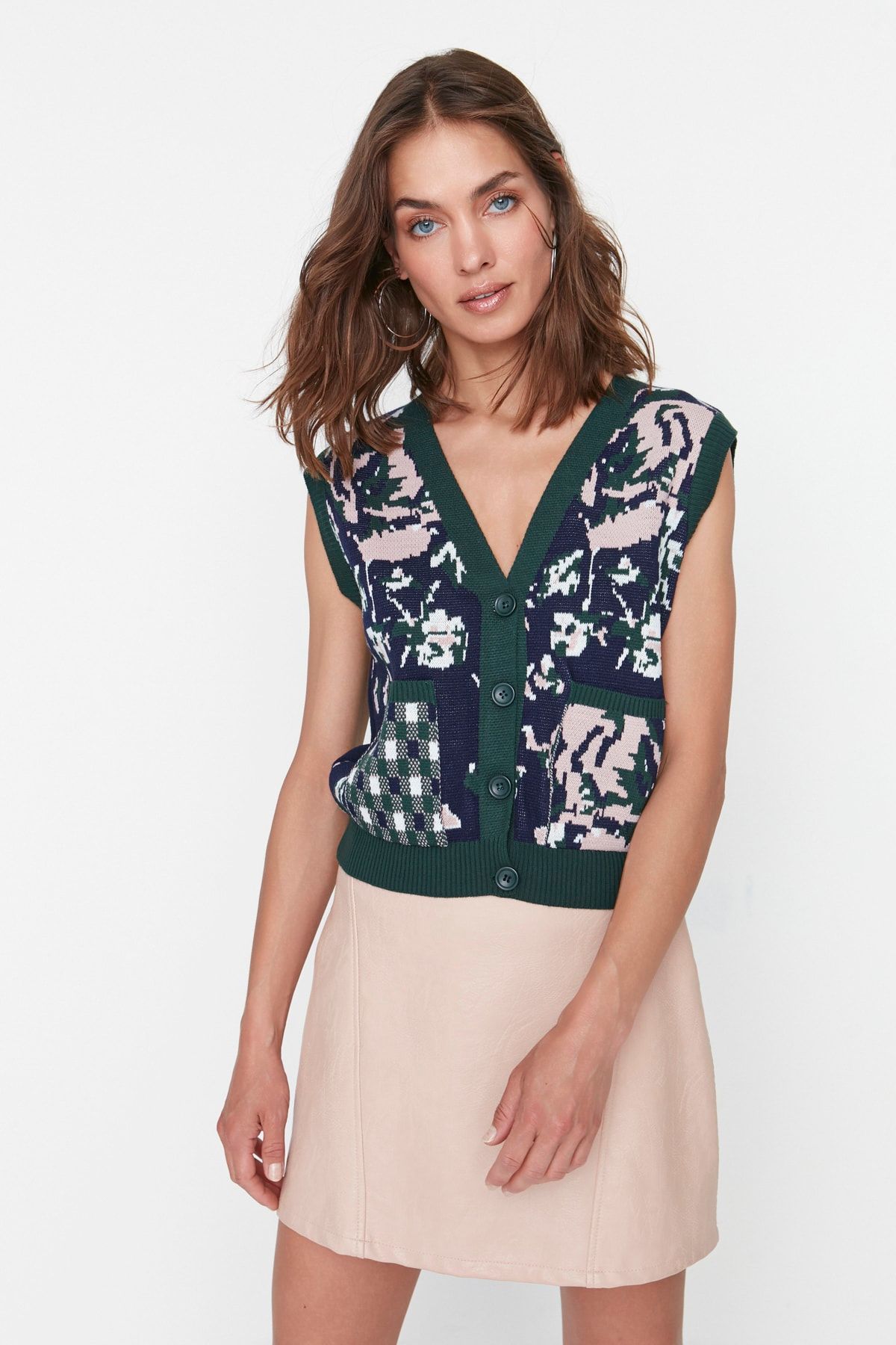 Trendyol Collection Strickweste Grün Regular Fit