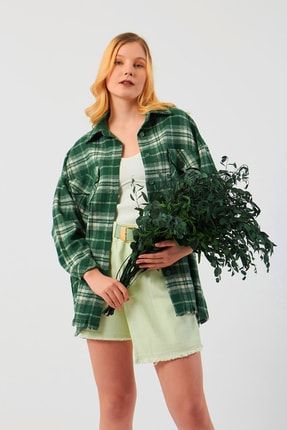 Kadın Yeşil Ekoseli Cepli Püskül Oversize Gömlek MBGML1110