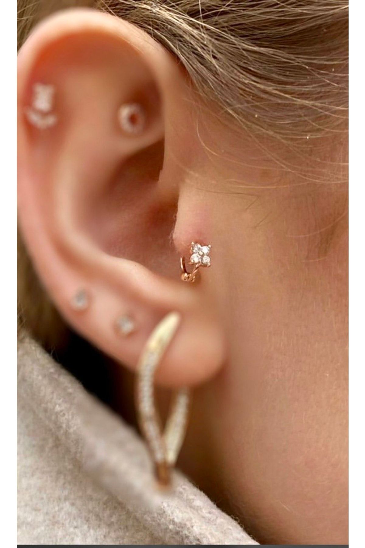 Ring for tragus piercing deals