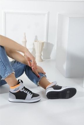 Siyah Gri Uzun Bilekli Kadın Sneaker TP2470