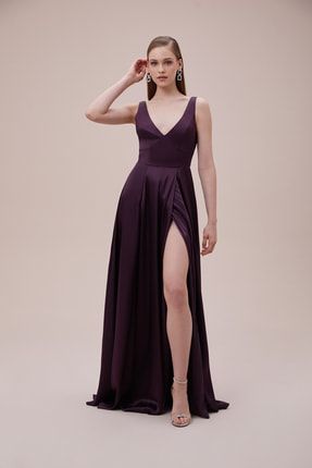 Viola Chan Mürdüm Rengi Askılı Derin V Yaka Yırtmaçlı Saten Uzun Elbise 4XLGS290020_PLUM