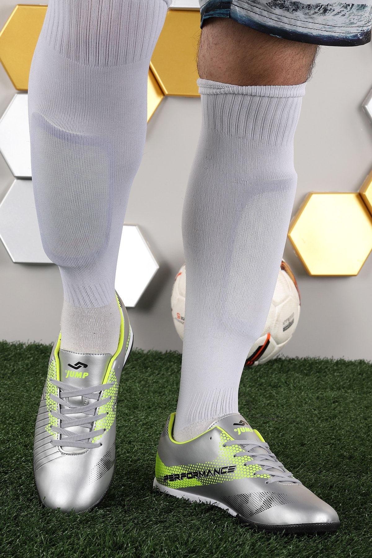 27882 کفش Jump فوتبال مردانه نقره ای خاکستری سبز Astroturf Tourf اورجینال - تصویر 2