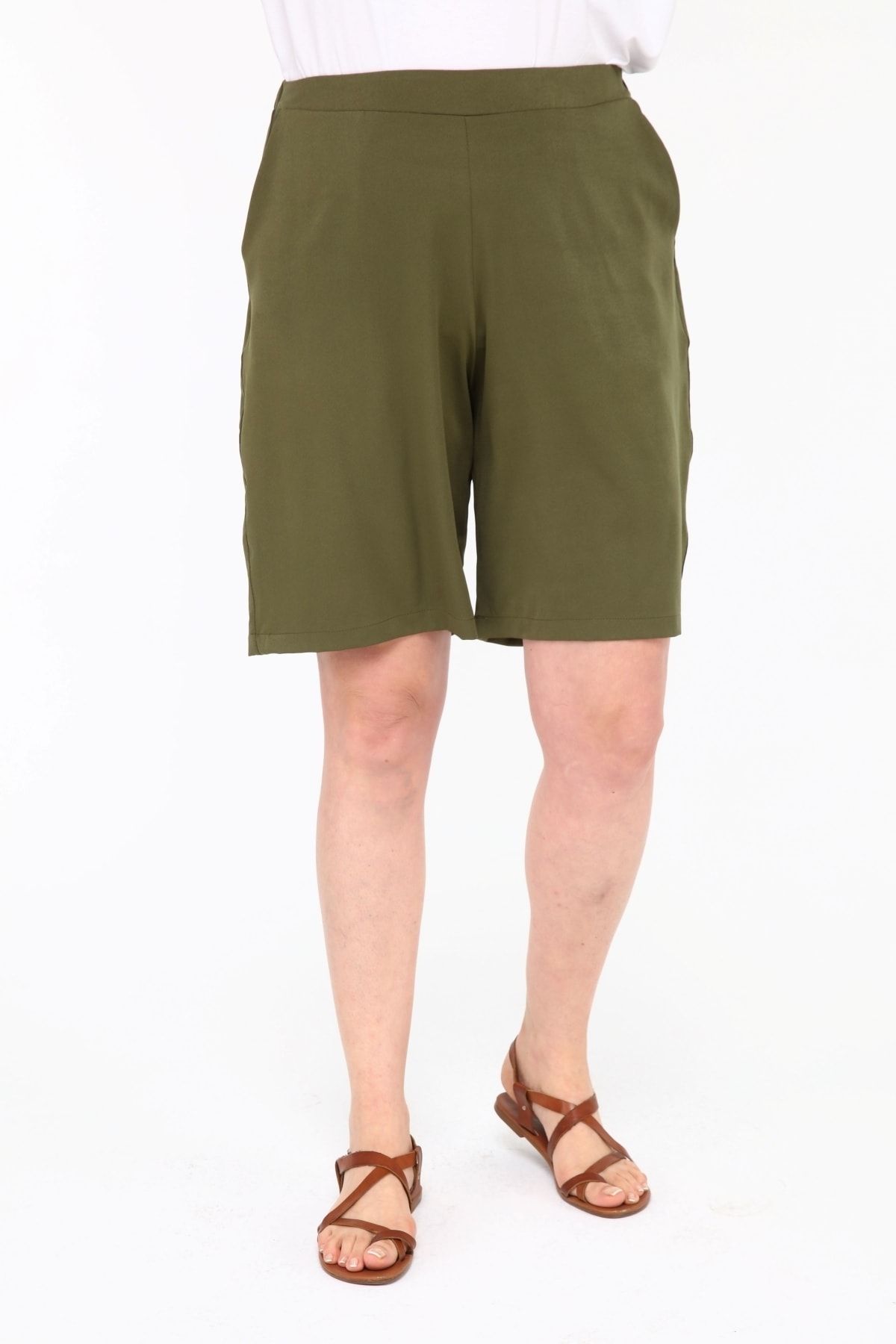 Khaki bermuda shorts best sale plus size
