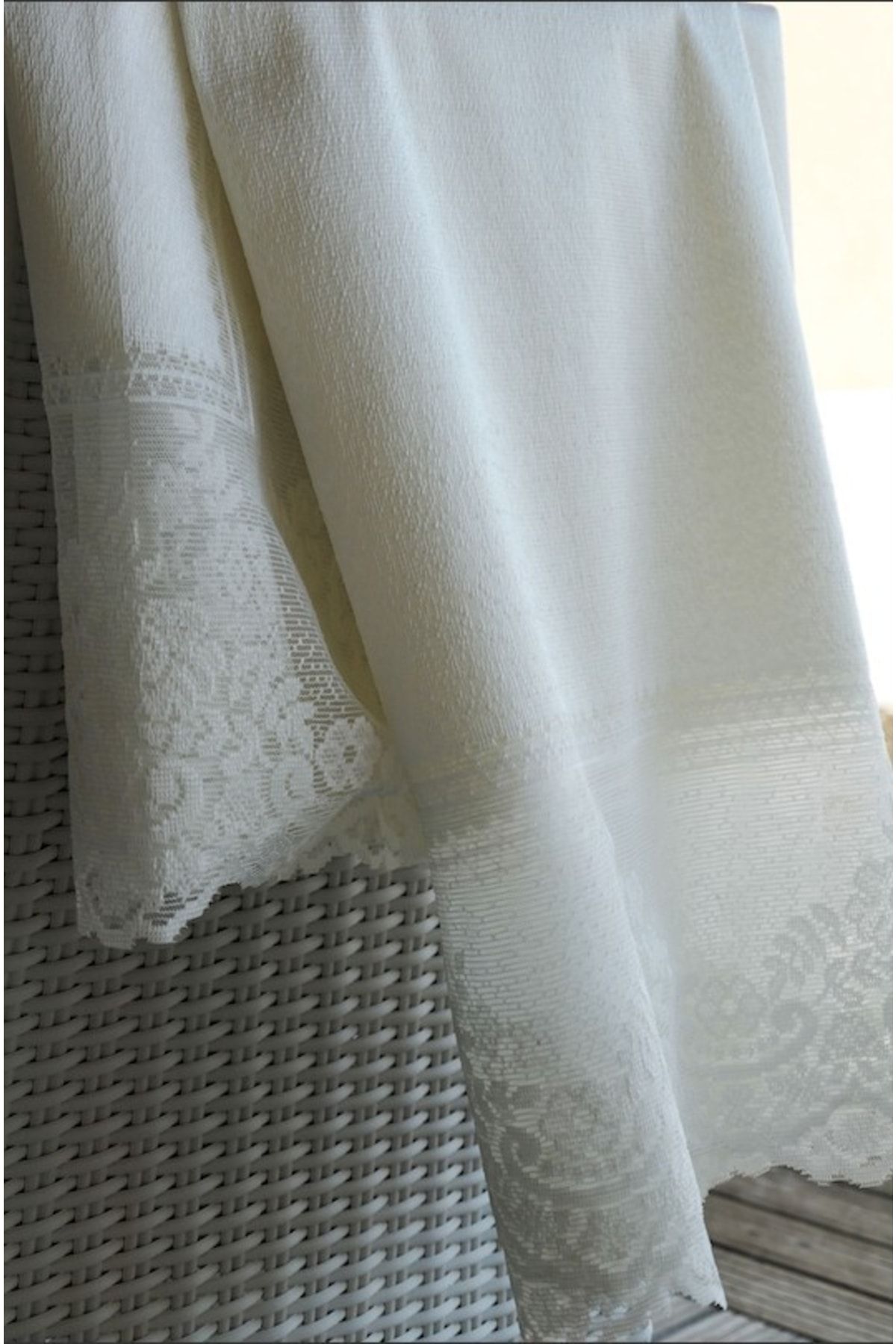 Papion Home-Hyacinth Patterned Knitted Tablecloth 5