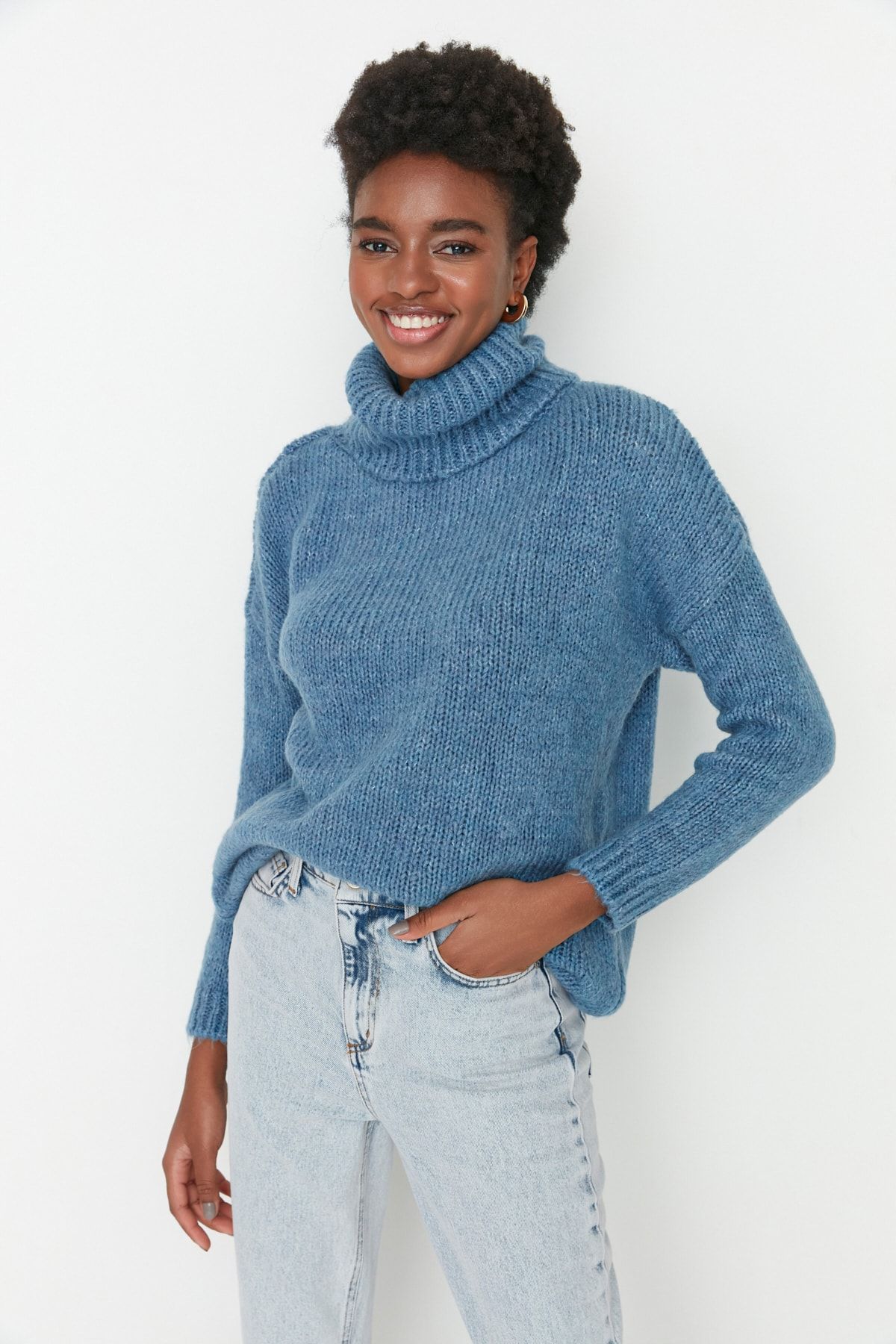 Trendyol Collection Pullover Blau Regular Fit Fast ausverkauft