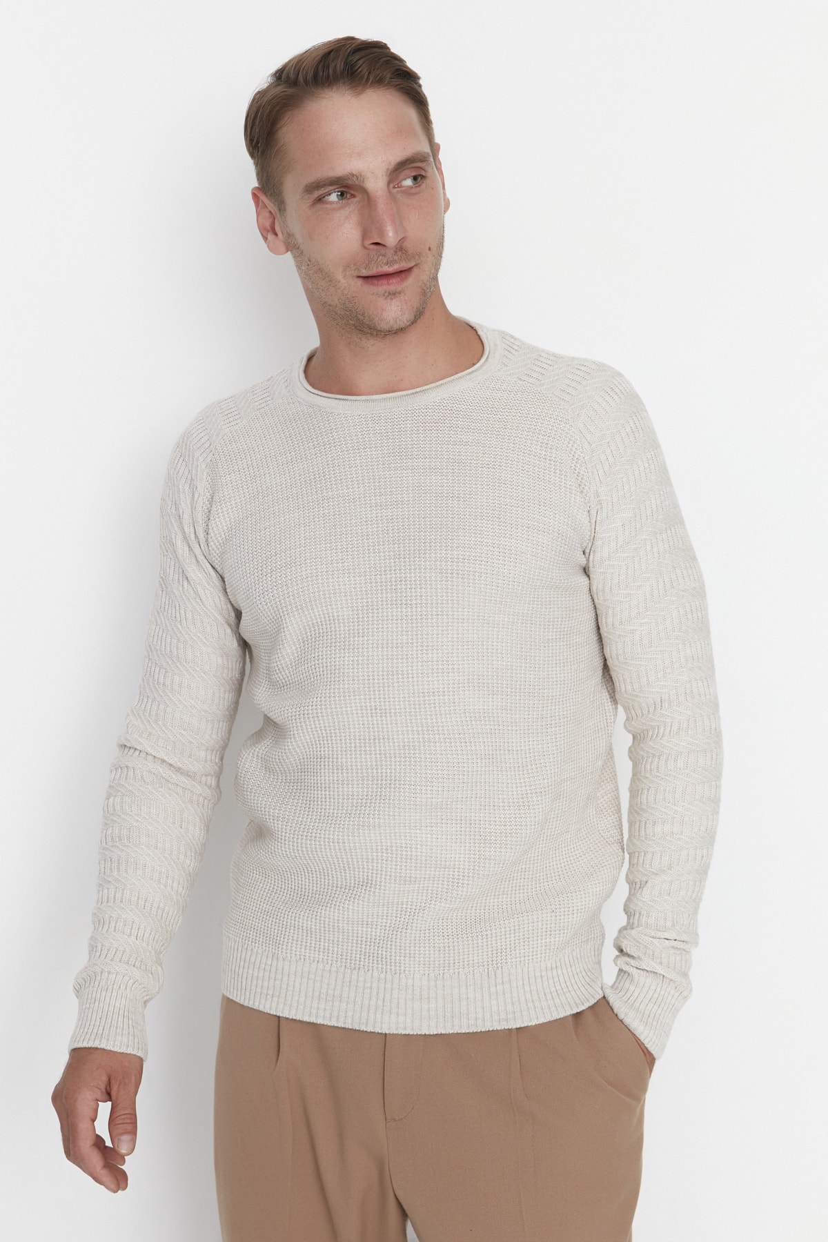 Trendyol Collection Pullover Beige Slim Fit Fast ausverkauft