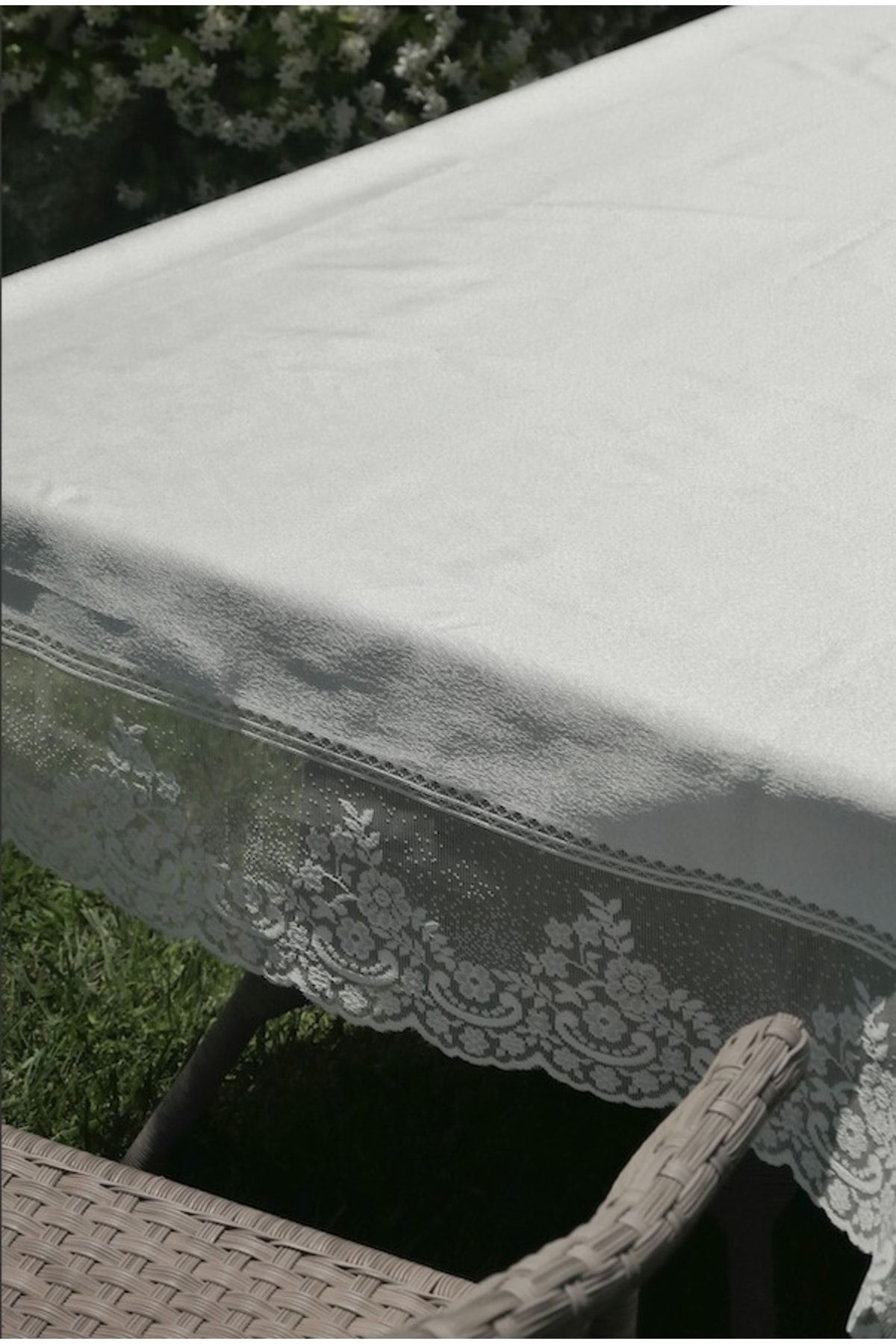Papion Home-Hyacinth Patterned Knitted Tablecloth 4