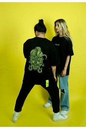 Mustache Neon Nakışlı Oversize Siyah Bol Tişört 002024002024002024