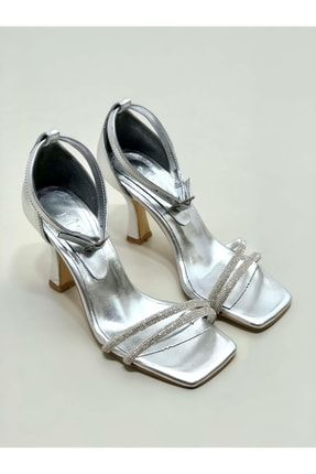 Carol Gümüş Renk Taşlı Kadın Topuklu Ayakkabı 2465-349