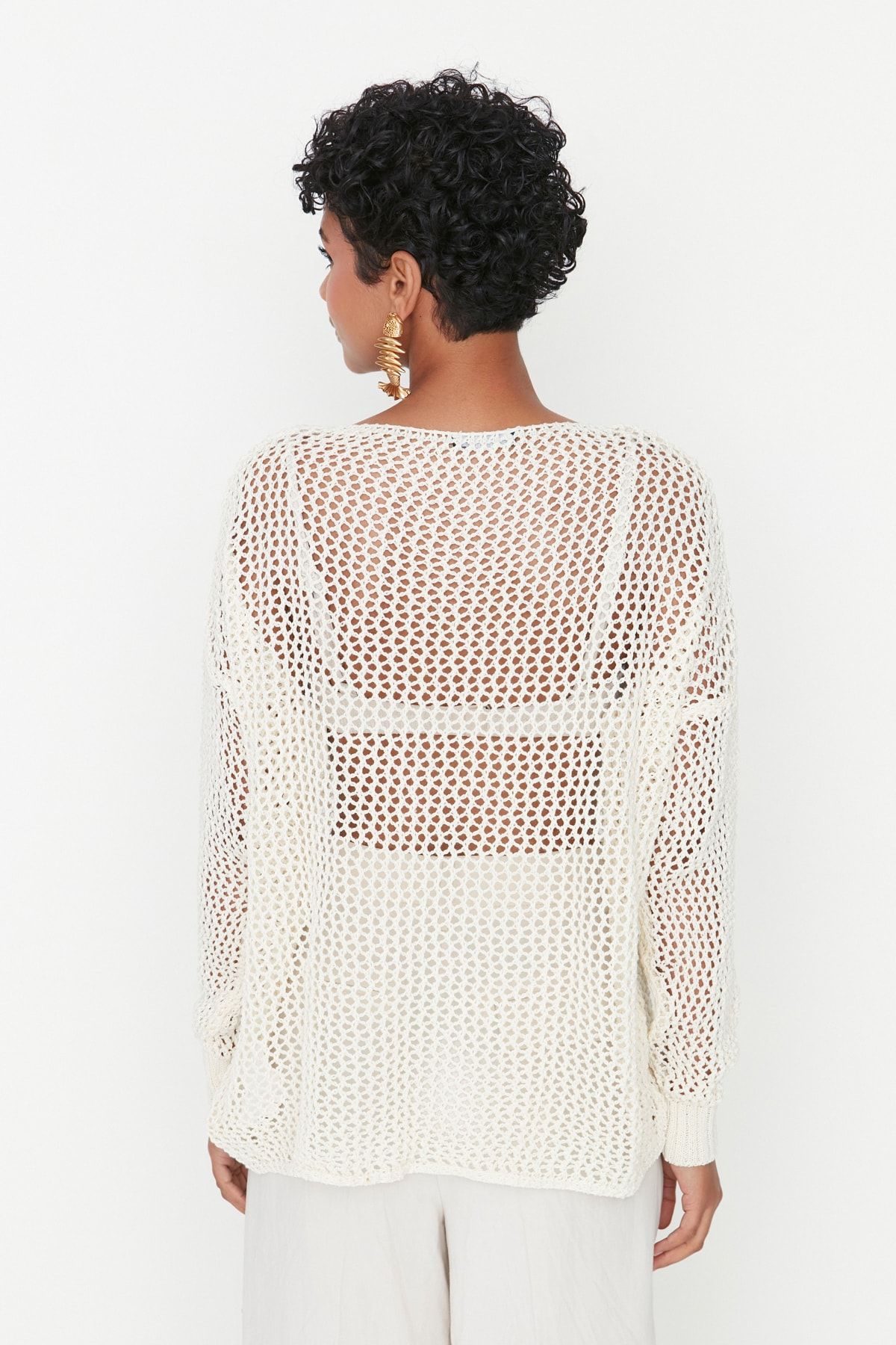 Trendyol Collection-Pulover din tricotaje ajurata/gauri din bumbac, ecru, cu ajustare extra larga TWOAW20FV0184 5