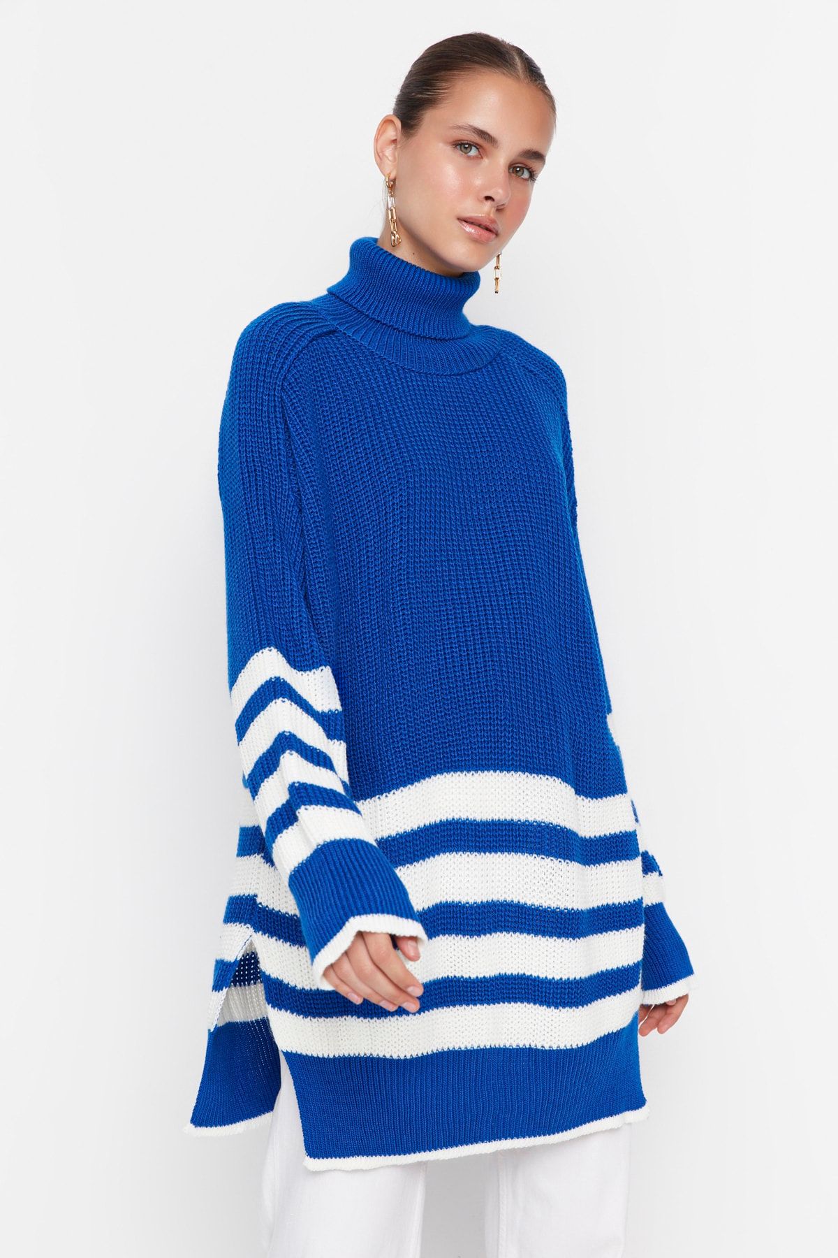 Trendyol Collection Pullover Blau Oversized
