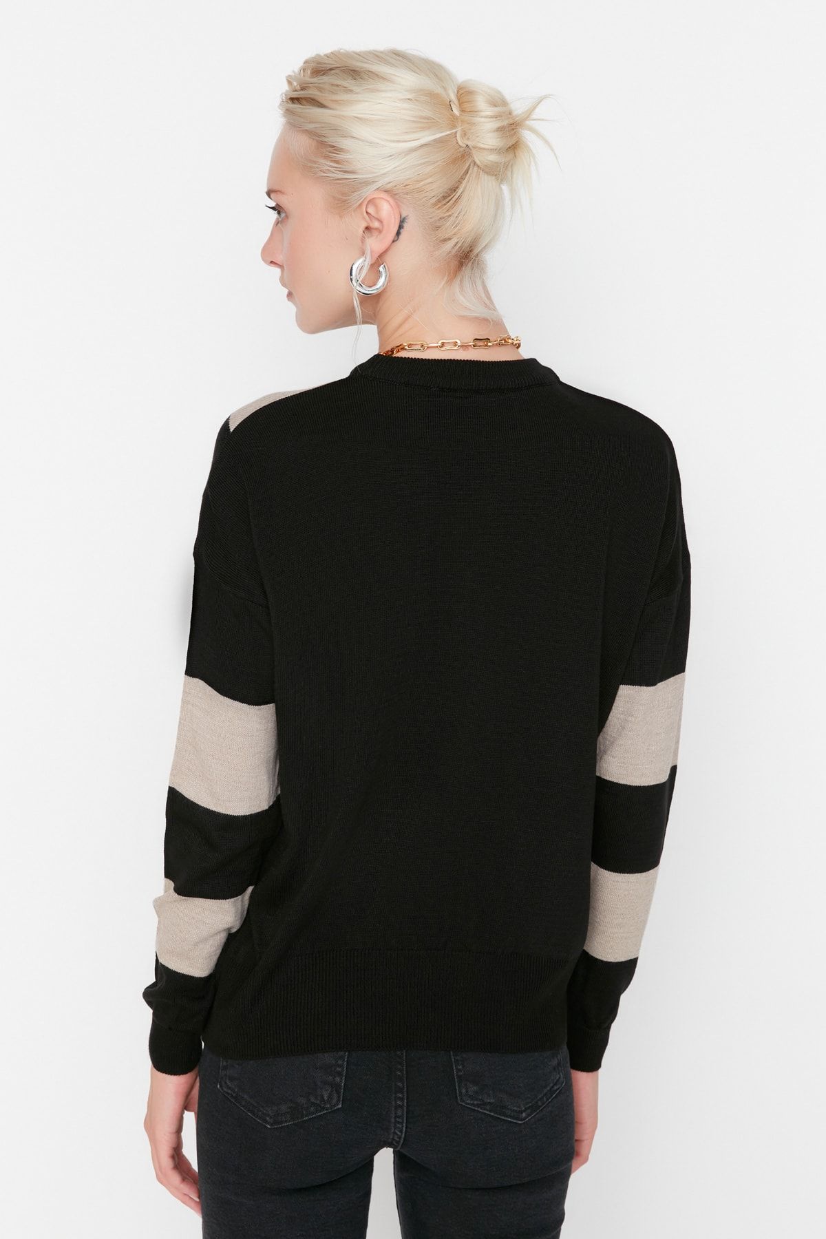 Trendyol Collection-Kamelfarbener Blockstrick-Strickpullover mit Rundhalsausschnitt TWOAW20KZ0909 5