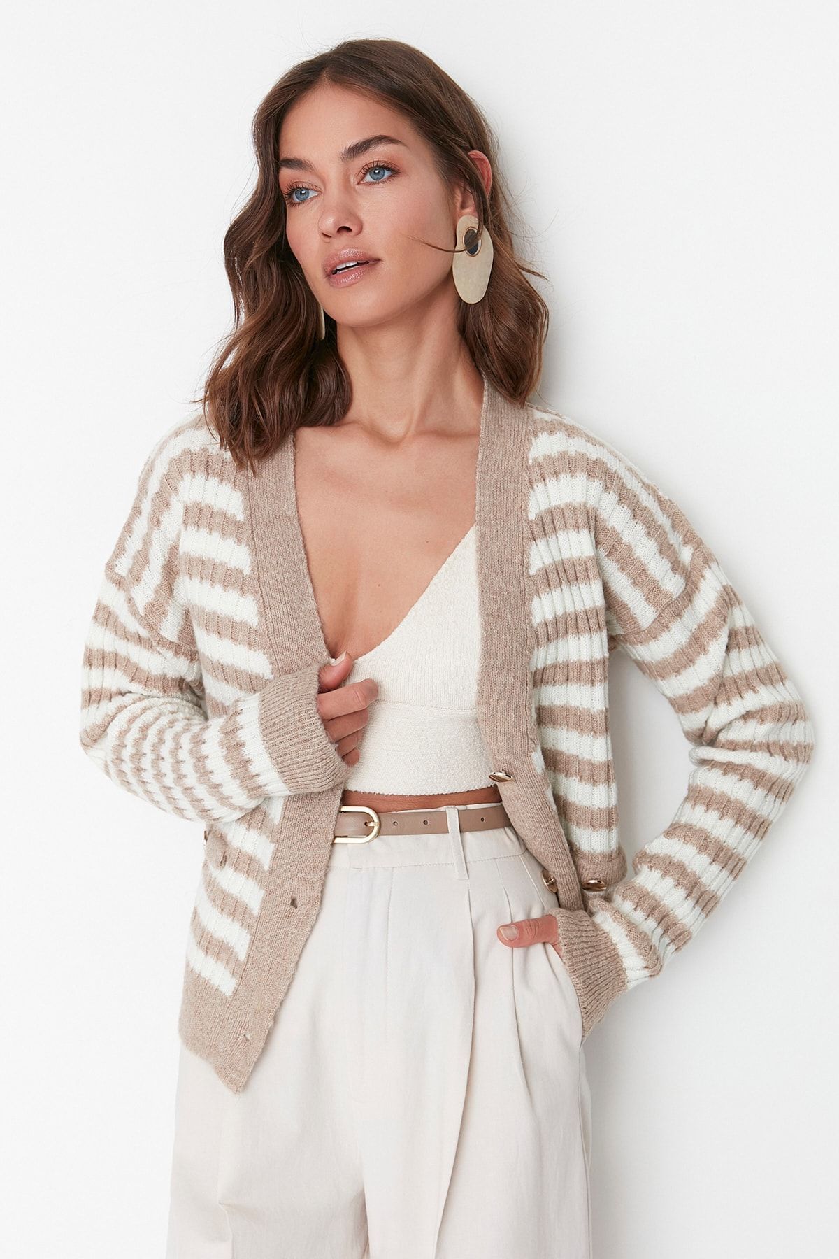 Trendyol Collection-Плетена жилетка с камилски райета с мека текстура - TWOAW23HI00266 5