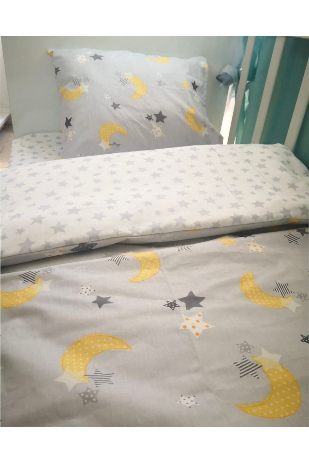 Pillow and duvet hot sale set for cot bed