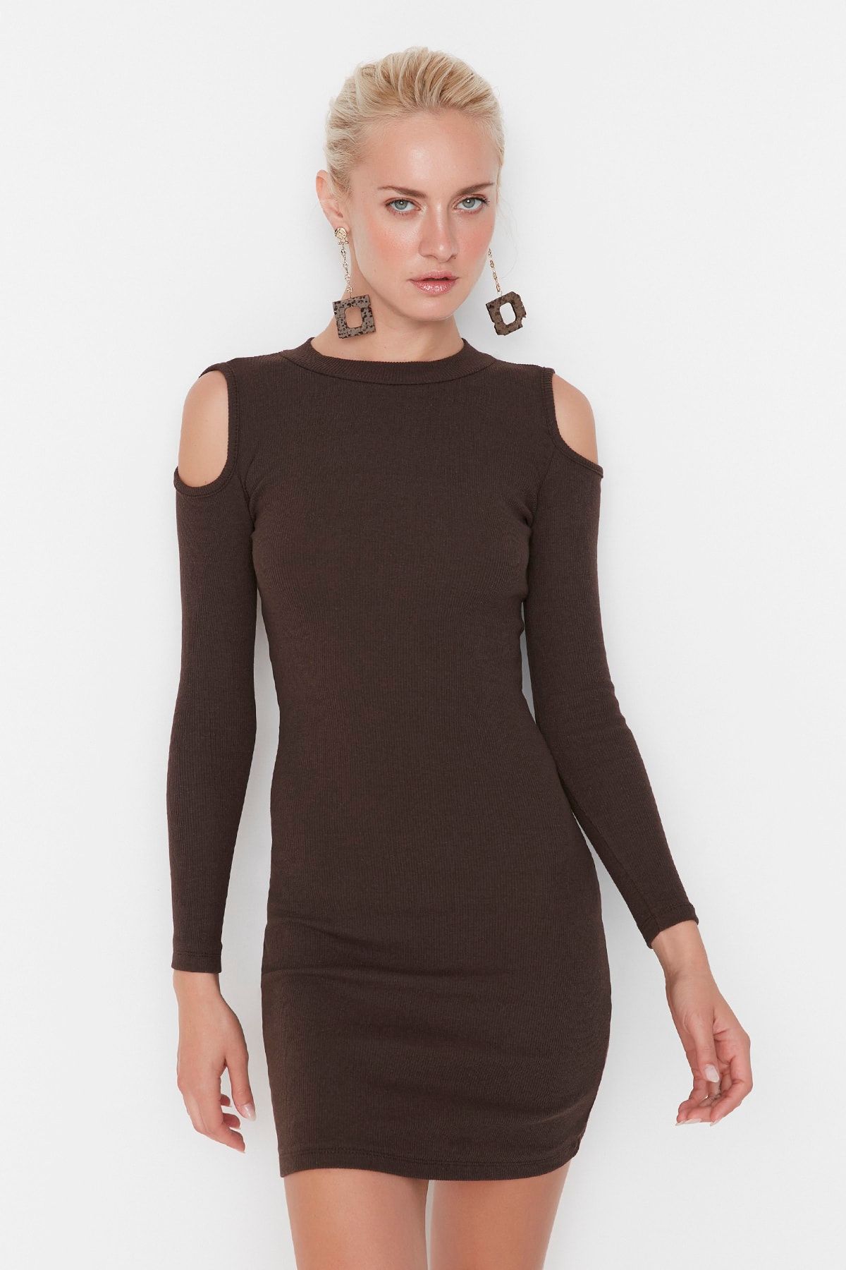 Trendyol Collection Kleid Braun Bodycon