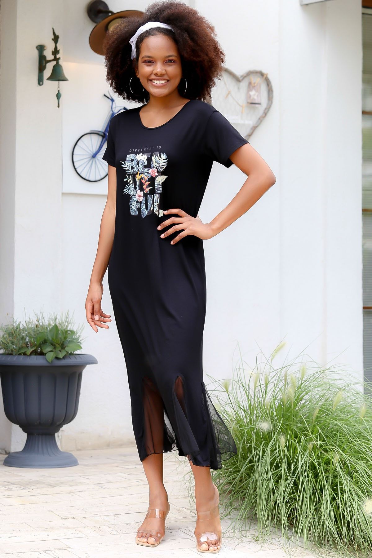 Chiccy Women s Black Round Neck Short Sleeve Viscose Organza