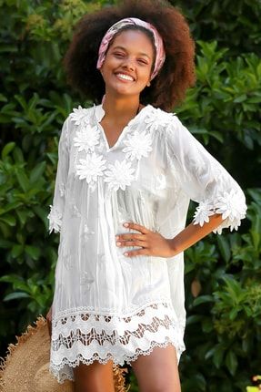 Kadın Beyaz V Yaka 3/4 Kol Mini Dantelli Nakışlı Oversize Dokuma Plaj Elbisesi M10510700EL99978