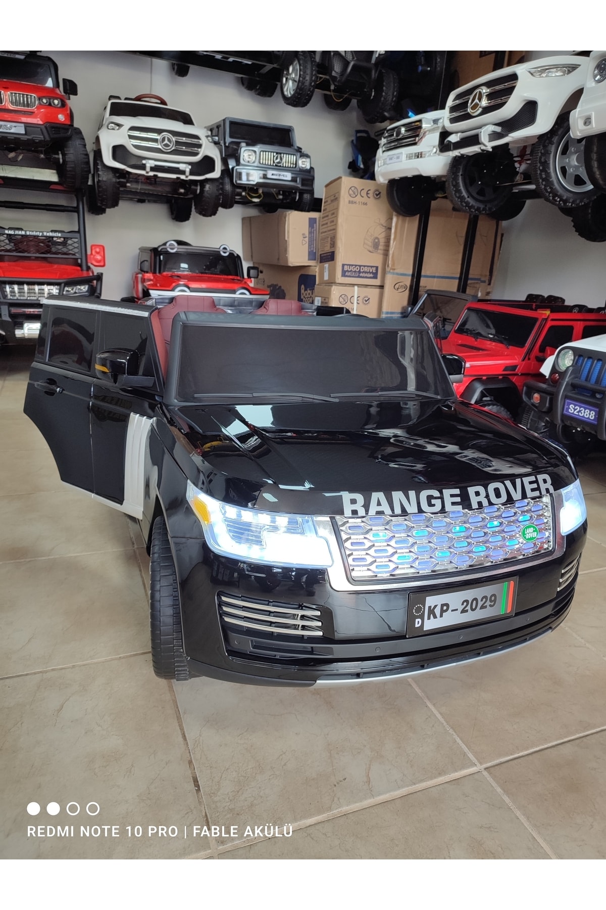 Range Rover 12v, 2 Kişilik, 4 Motor, Cep Tel Kontrol Akülü Araba!