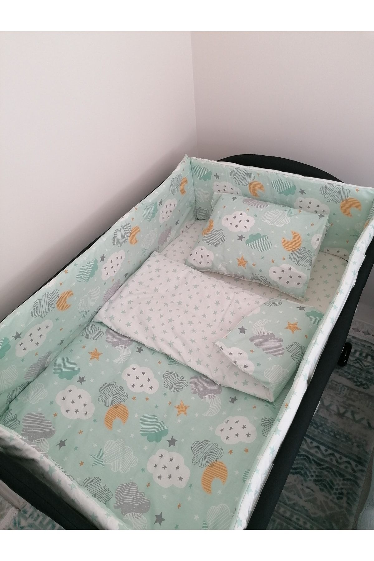 Baby bed hot sale edge protection