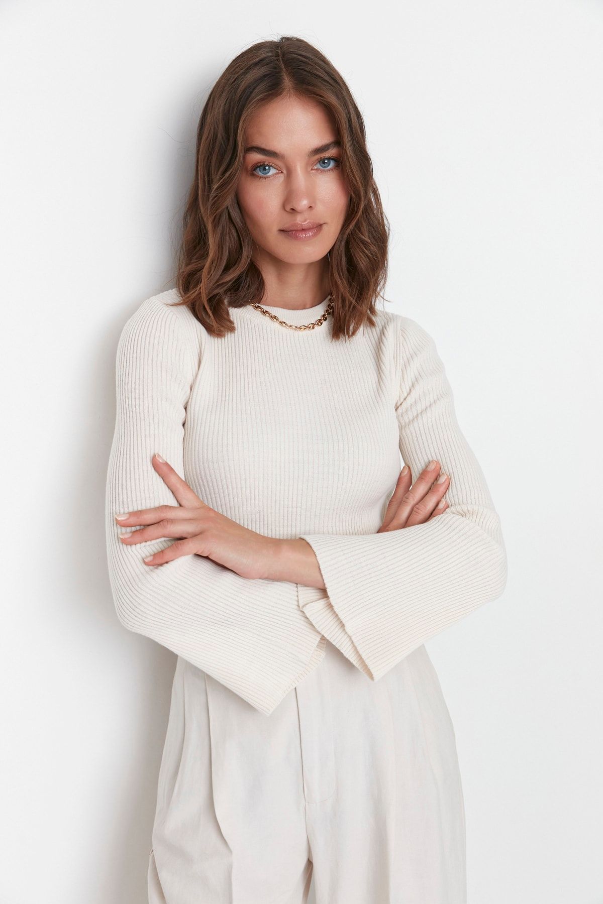 Trendyol Collection-Ecru Spanish Sleeve Knitwear Sweater TWOAW23KZ00509 2
