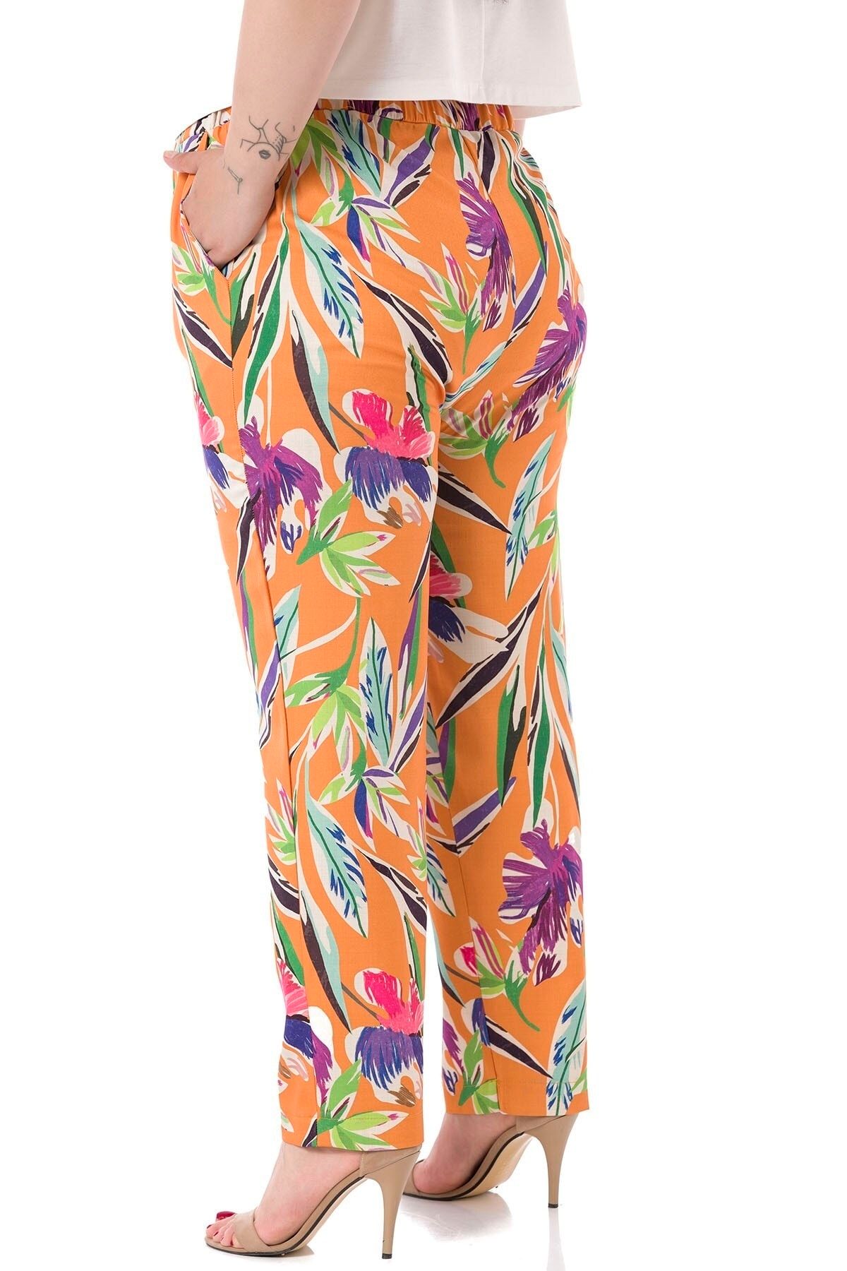 DISENTIS MODEST-Plus Size Leaf Printed Orange Trousers with Elastic Waist, Side and Back Pockets 3