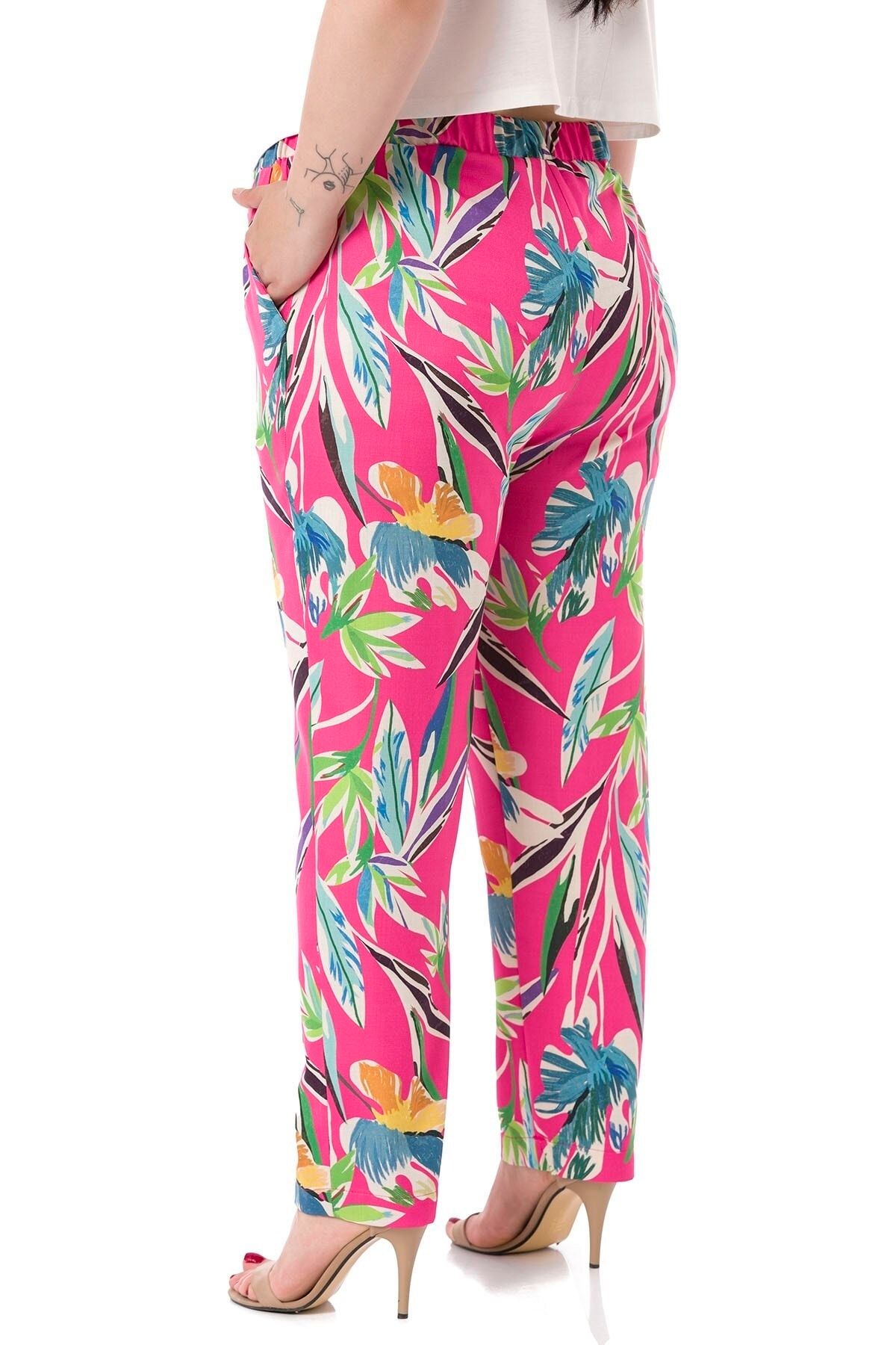 DISENTIS MODEST-Plus Size Leaf Printed Fuchsia Trousers with Elastic Waist, Side and Back Pockets 3