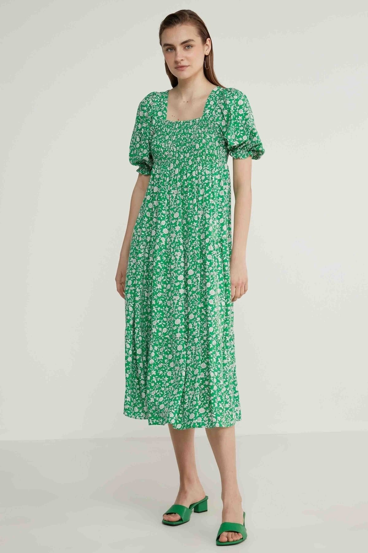 Vitrin Kleid Grün A-Linie