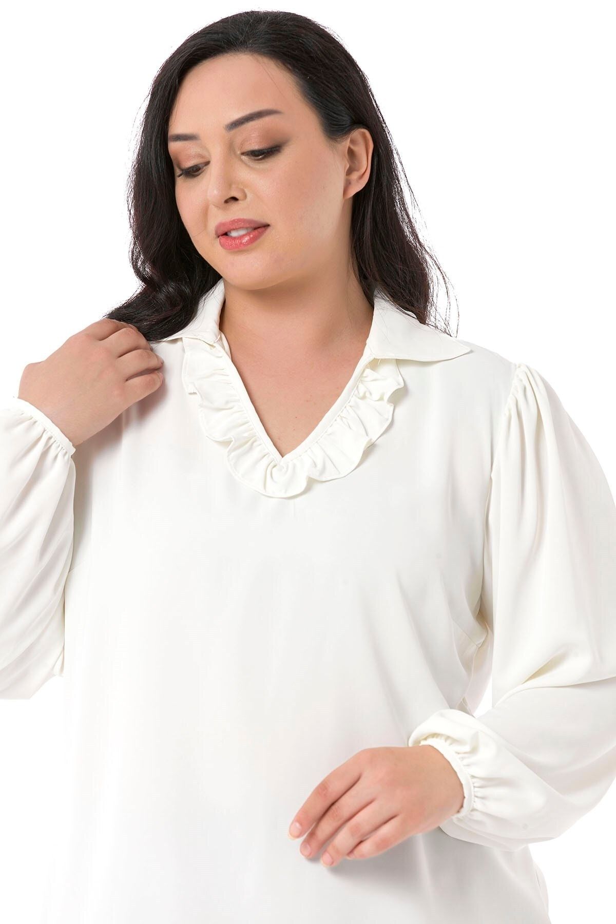 DISENTIS MODEST-Plus Size Flowing White Blouse with Ruffled Collar, Shirred Shoulders, Sleeves and Buttons 5