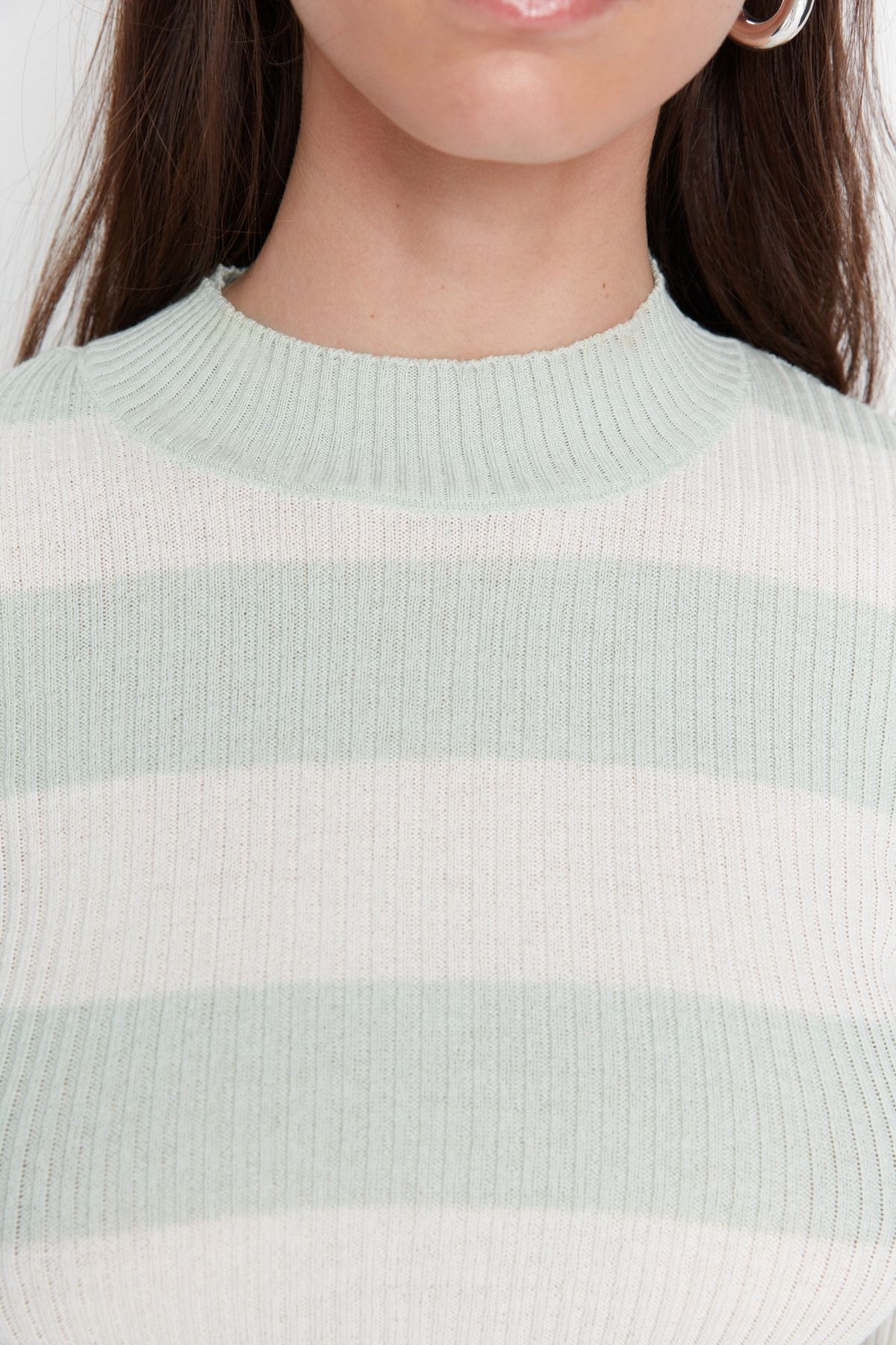Trendyol Collection Pullover Grün Regular Fit FN7705