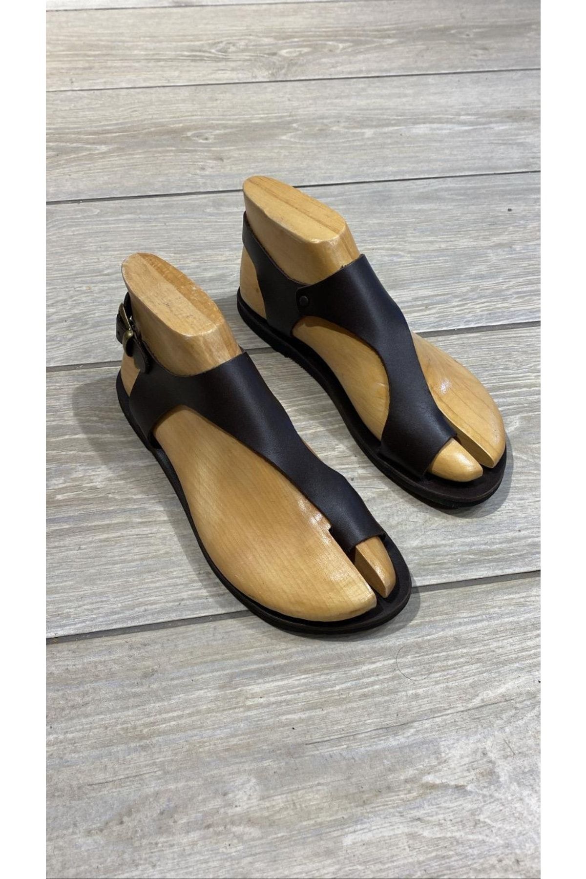 صندل چند رنگ زنانه های قهوه چرمی اصلی M2052 DaphneSandals