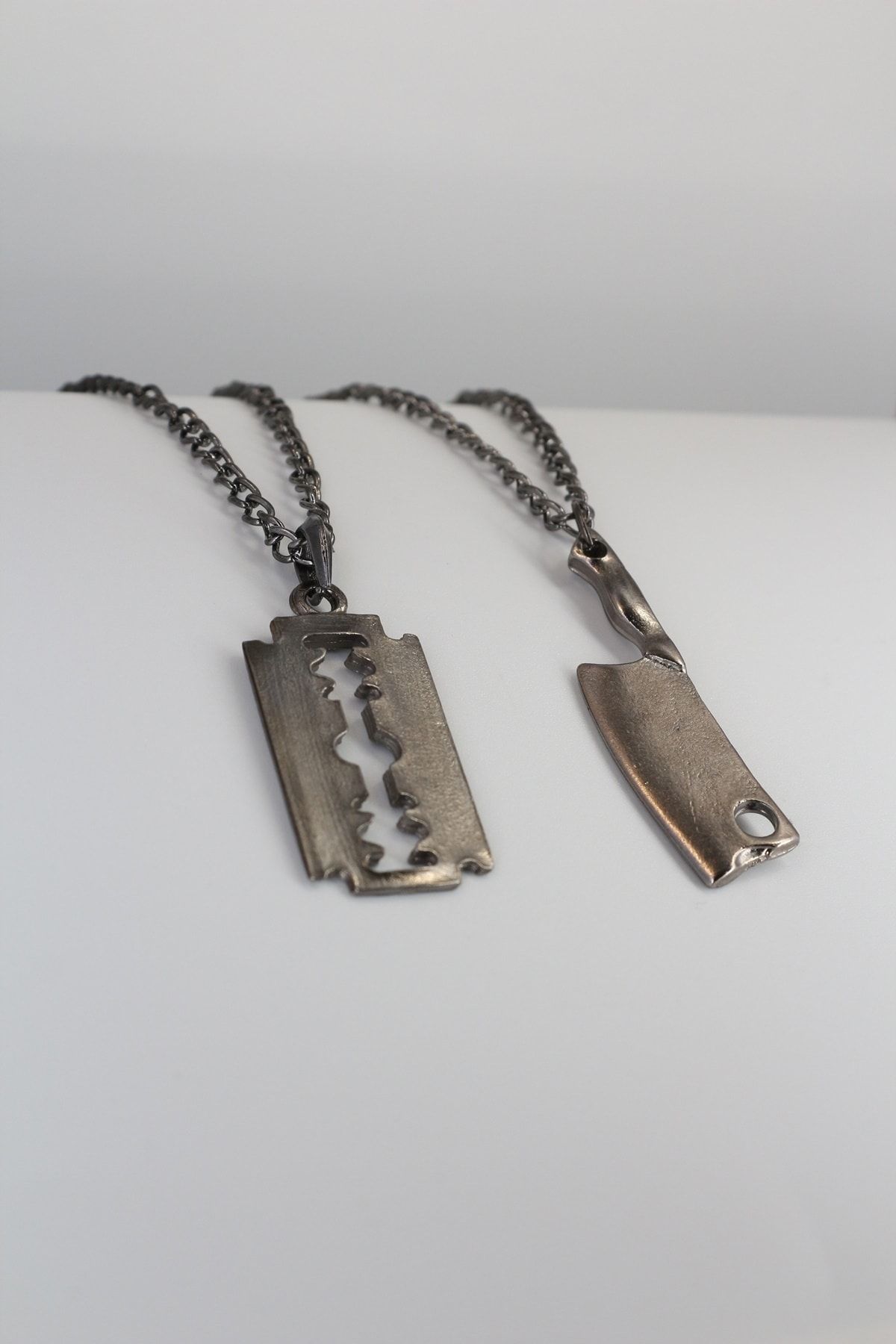 Razor deals blade pendant