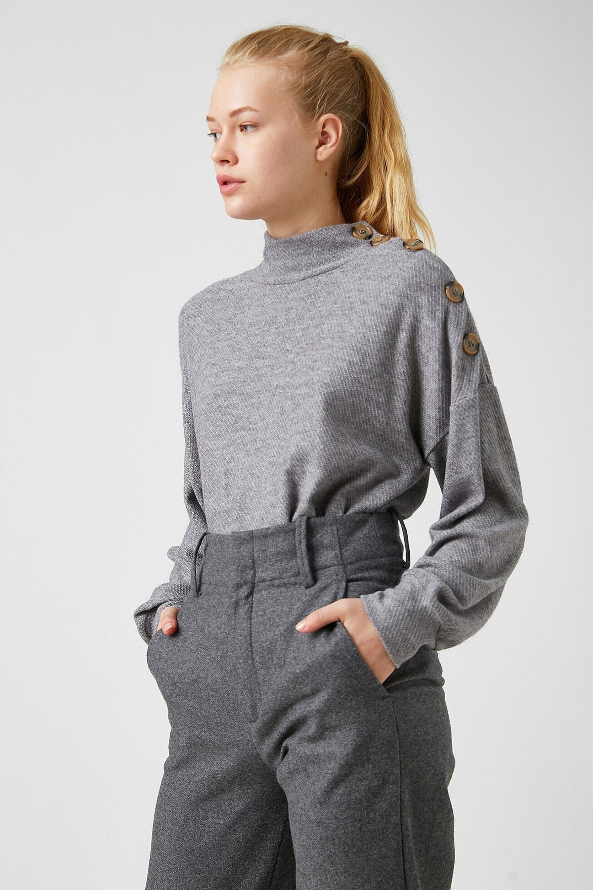 Koton Pullover Grau Regular Fit Fast ausverkauft