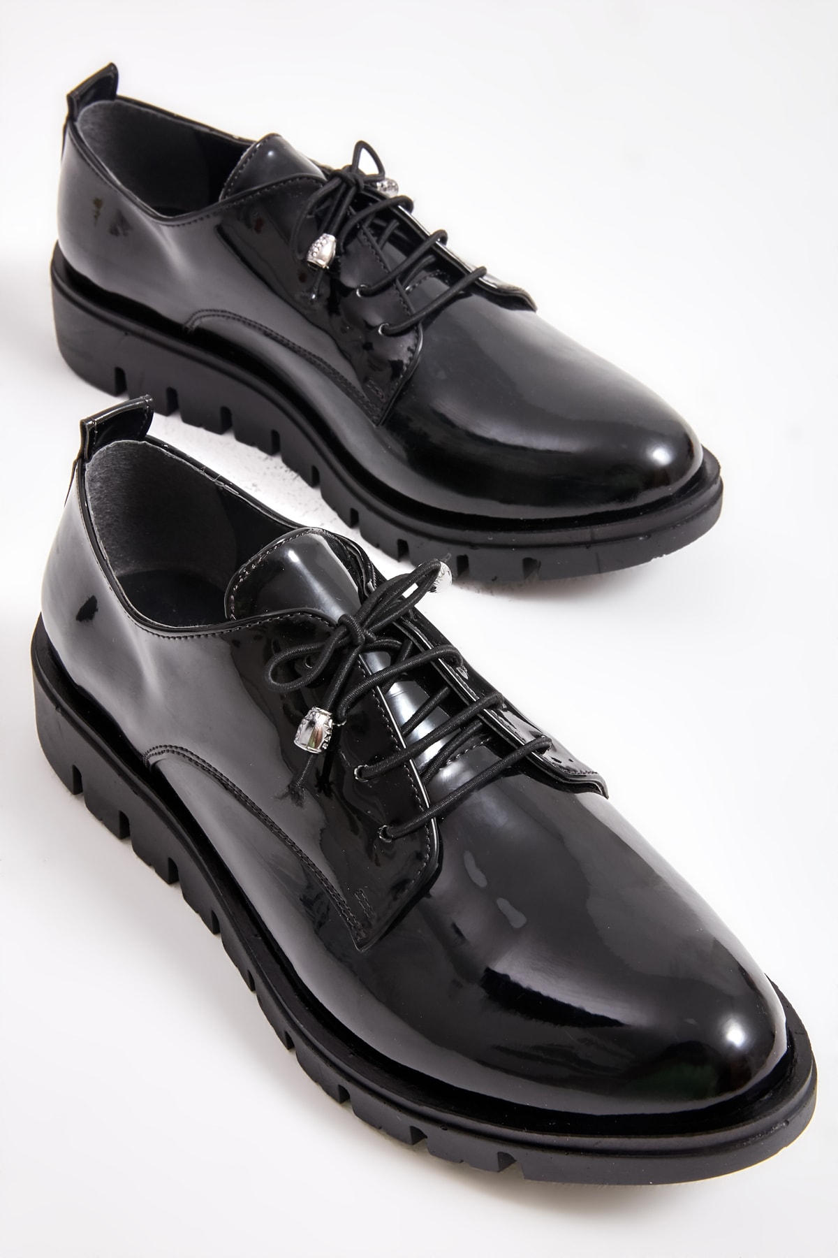 Siyah Rugan Kadın Oxford Ayakkabı M0706050098
