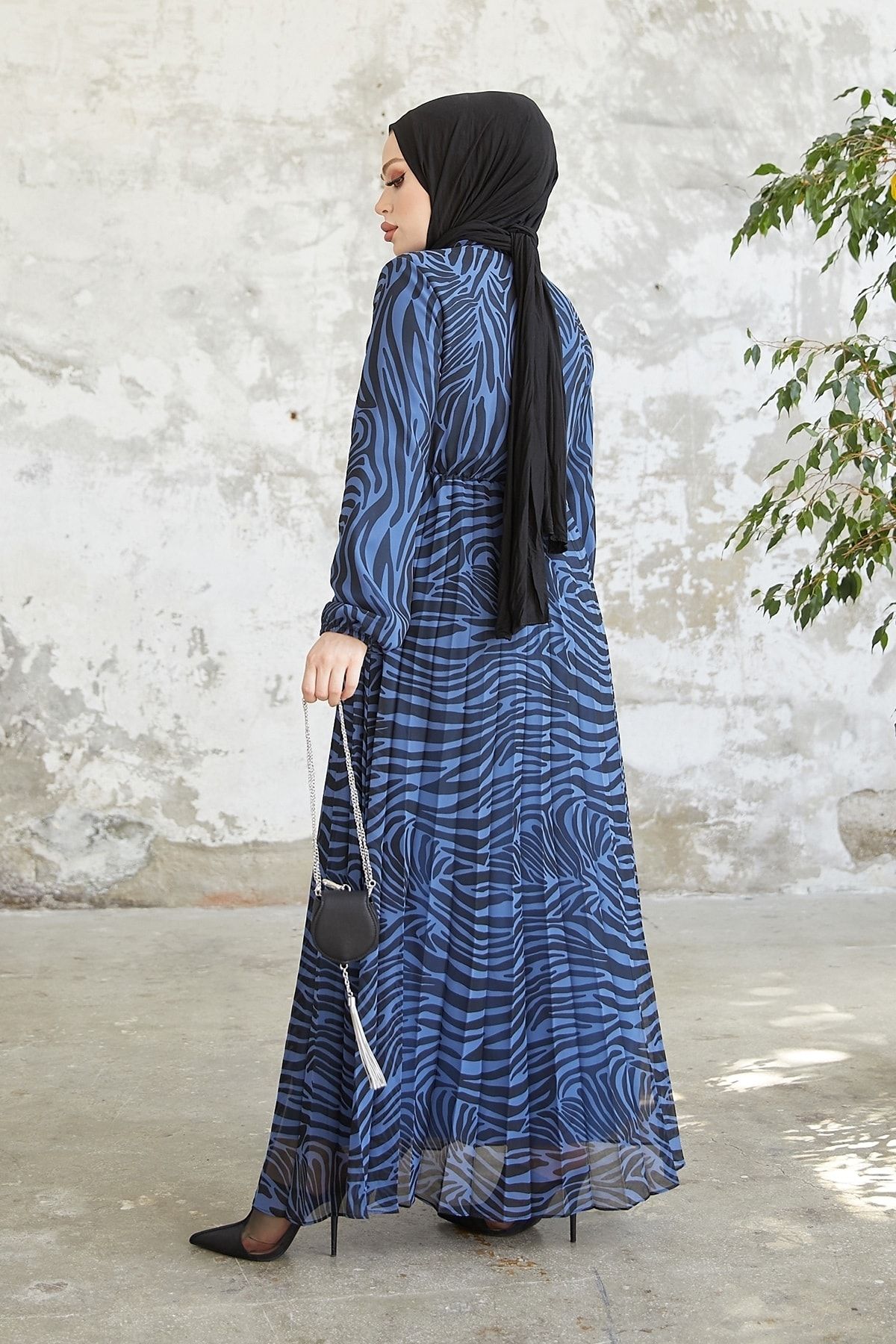 InStyle-Patterned Lenda Chiffon Hijab Dress - Navy Blue 5